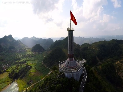 Việt Nam, những thành phố hiện đại và thiên nhiên hùng vĩ qua góc nhìn Flycam