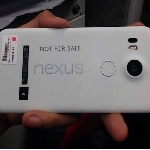 Rò rỉ ảnh thực tế Nexus 2015: camera lồi, cảm biến vân tay ở mặt lưng